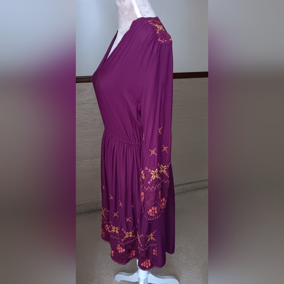 World Market – Embroidered Boho Fuchsia Long Sleeve Dress NWOT (S/M) - Picture 8 of 13